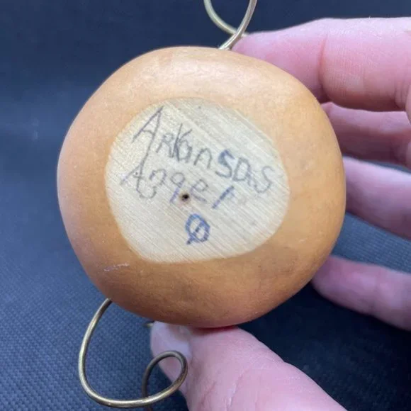 Arkansas Angel Mini Gourd and Metal Wire Art - Picture 4 of 4